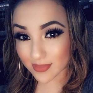 Meet your Posher, Angiee